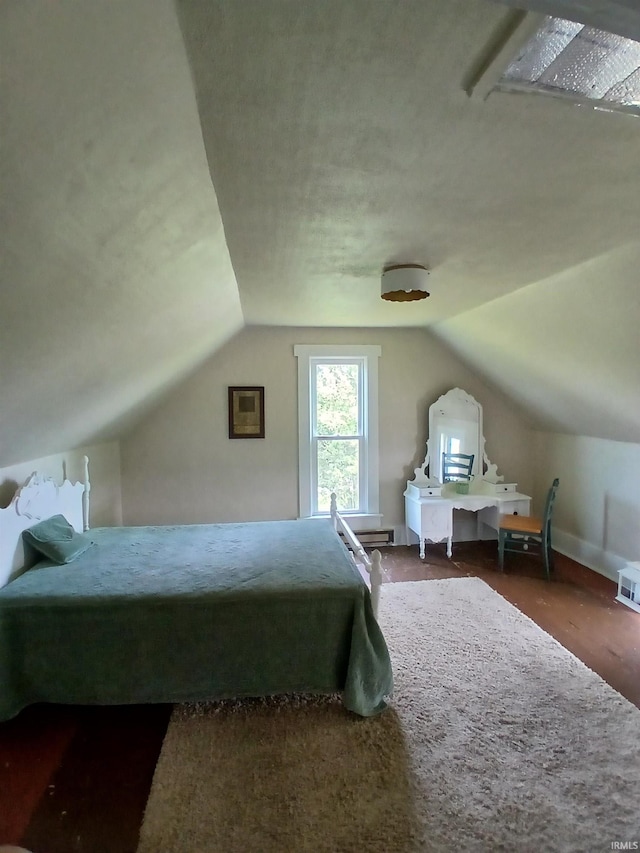 7086 S 200 E, Macy, IN 46951 - bedroom with lofted ceiling