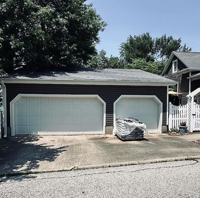 715 SE 2nd St, Washington, IN 47501 - view of detached garage