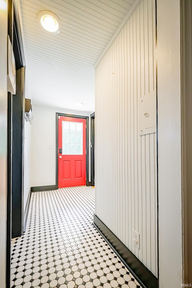 2801 W University Ave, Muncie, IN 47304 - property entrance