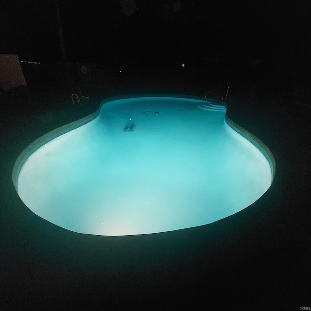 5820 Rosedale Dr, Fort Wayne, IN 46804 - view of outdoor pool