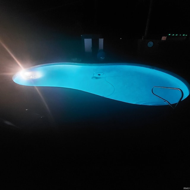 5820 Rosedale Dr, Fort Wayne, IN 46804 - view of swimming pool