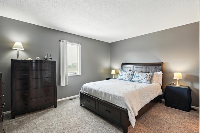 10412 Kentfield Pl, Fort Wayne, IN 46818 - bedroom featuring light colored carpet and a textured ceiling
