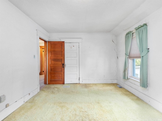314 N Chauncey St, Columbia City, IN 46725 - spare room with carpet floors
