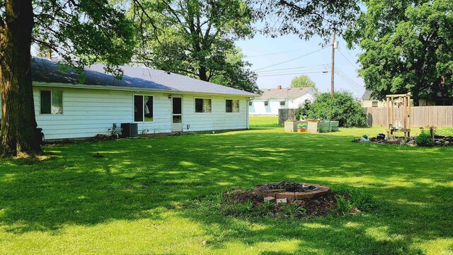406 James St, Butler, IN 46721 - view of yard featuring a fire pit
