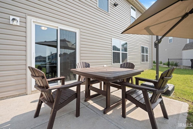 938 Sand Walk Ln, Kokomo, IN 46902 - view of patio featuring outdoor dining area