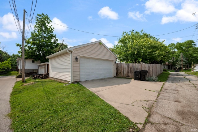 1009 Elliott St, Lafayette, IN 47905 - view of detached garage