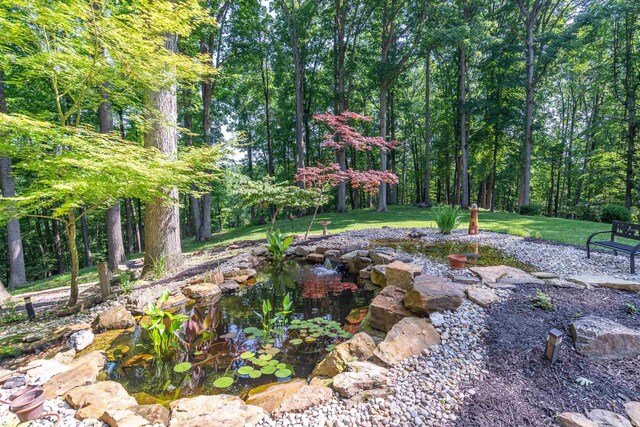 5549 S Tammany Ct, Bloomington, IN 47401 - view of grassy yard