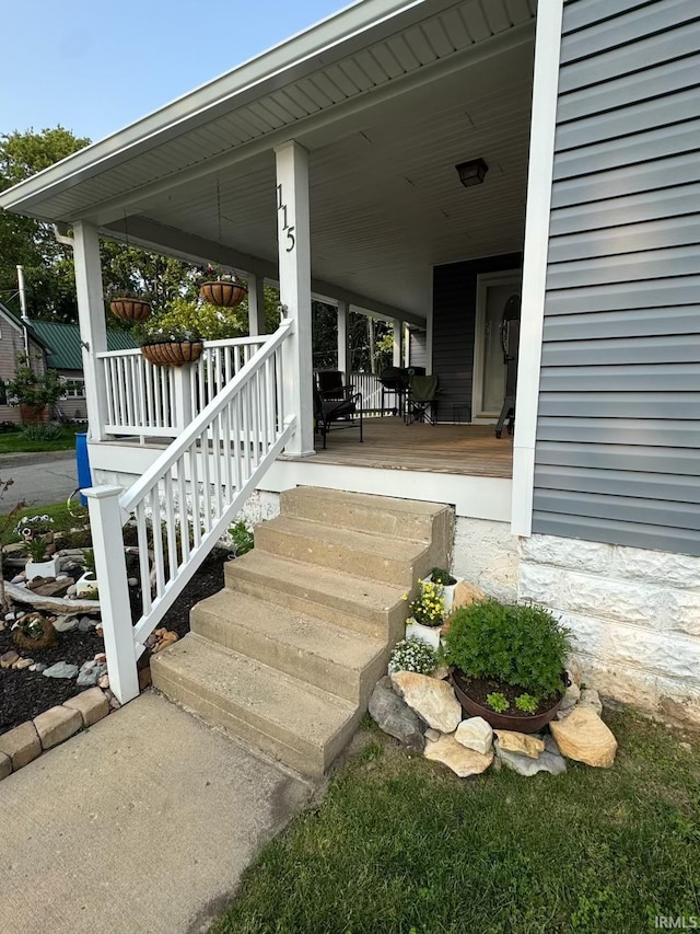 115 N Posey St, Windfall, IN 46076 - view of wooden porch