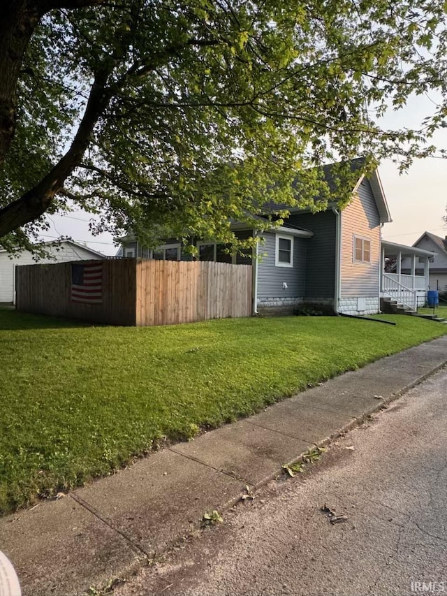 115 N Posey St, Windfall, IN 46076 - view of yard