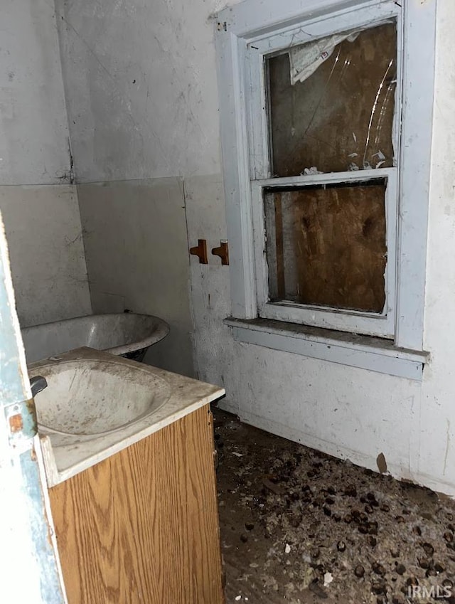 816 Allen St, South Bend, IN 46616 - bathroom featuring vanity