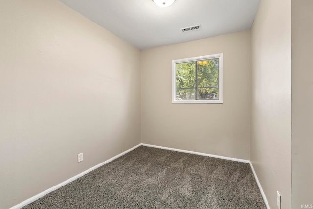 6031 S Calhoun St, Fort Wayne, IN 46803 - carpeted empty room with baseboards