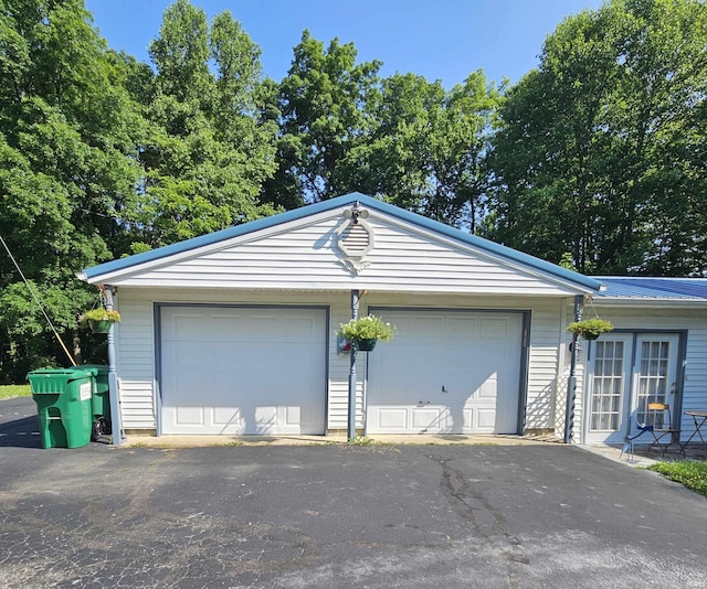 989 S Cataract Rd, Spencer, IN 47460 - view of detached garage