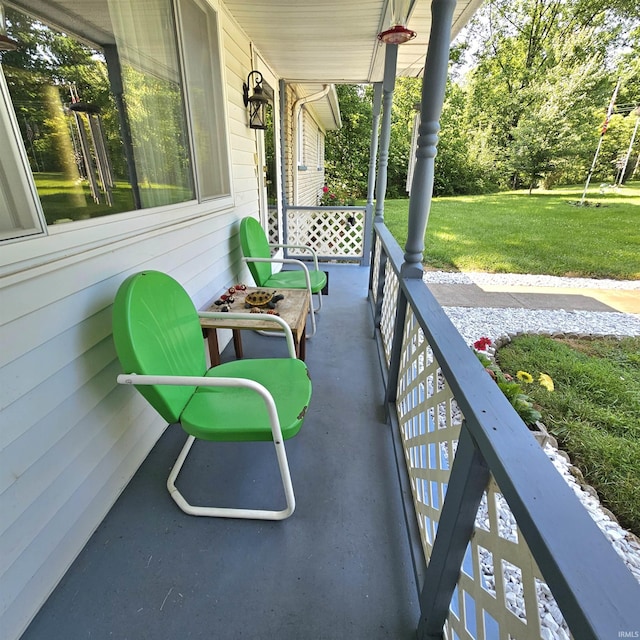 989 S Cataract Rd, Spencer, IN 47460 - view of porch