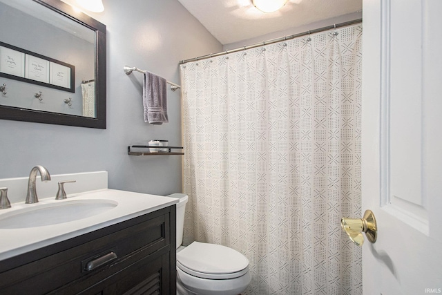 1946 Renfrew Dr, South Bend, IN 46614 - full bath featuring vanity and a shower with shower curtain