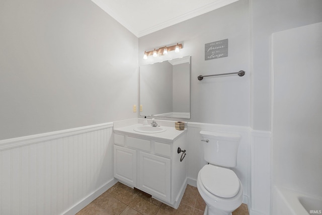 2319 Autumn Lake Pl, Fort Wayne, IN 46818 - full bathroom featuring vanity, a tub, wainscoting, tile patterned floors, and crown molding