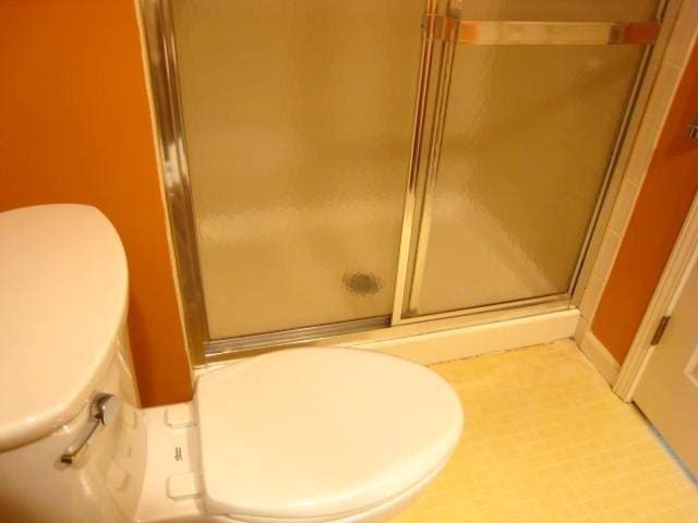 52289 Wembley Dr, South Bend, IN 46637 - bathroom with toilet and a stall shower