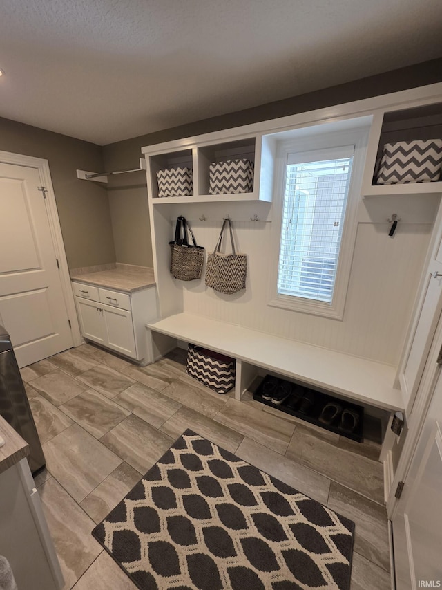 1051 Morningstar Rd, Auburn, IN 46706 - view of mudroom
