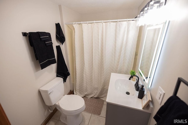 3529 S Walnut St, Muncie, IN 47304 - full bath featuring vanity, tile patterned flooring, and a shower with curtain