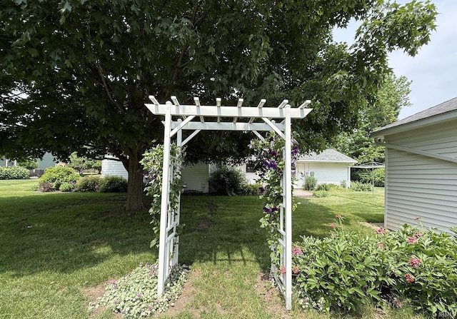 1504 Hillcrest St, North Manchester, IN 46962 - view of green lawn