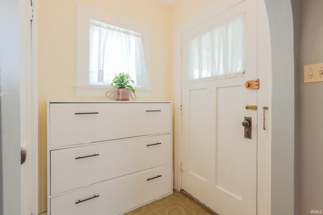 425 Gernhart Ave, Mishawaka, IN 46544 - view of entryway