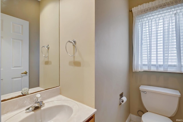 9109 S Front Nine Dr, Bloomington, IN 47401 - bathroom with vanity and toilet