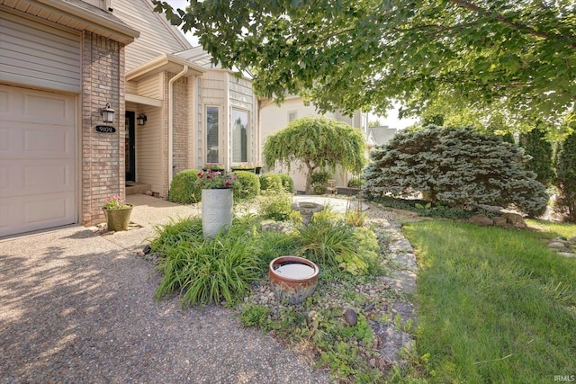 9109 S Front Nine Dr, Bloomington, IN 47401 - view of yard