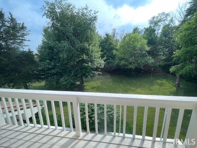 7030 Windshire Dr, Fort Wayne, IN 46814 - wooden terrace featuring a yard