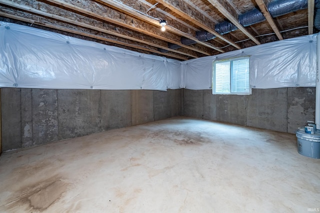 305 Hill Top Ct, New Carlisle, IN 46552 - view of basement