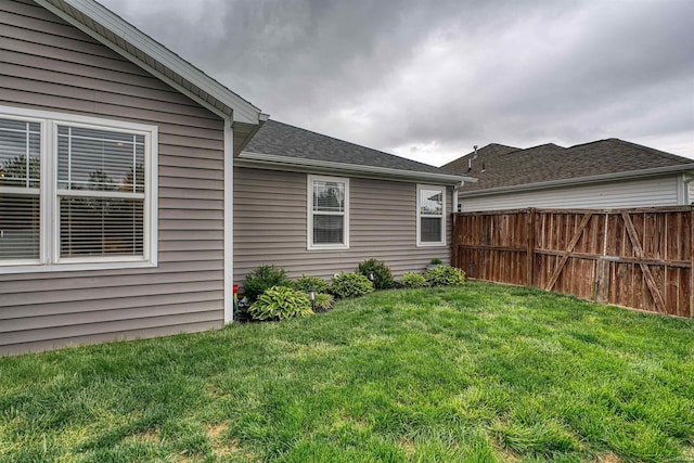 2407 Ellington Ridge Dr, Evansville, IN 47711 - view of yard