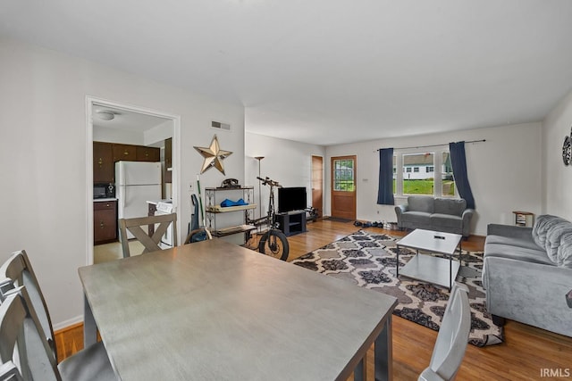 309 Highland Dr, West Lafayette, IN 47906 - living area with light wood-type flooring