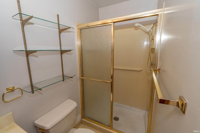 18633 Cleveland Rd, South Bend, IN 46637 - full bath featuring a shower with door and toilet