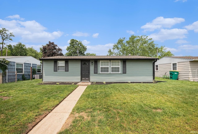 822 W Donaldson Ave, Mishawaka, IN 46545 - ranch-style home featuring a front lawn