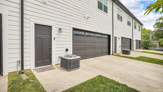 420 Catherwood Dr Unit 3, West Lafayette, IN 47906 - garage with driveway