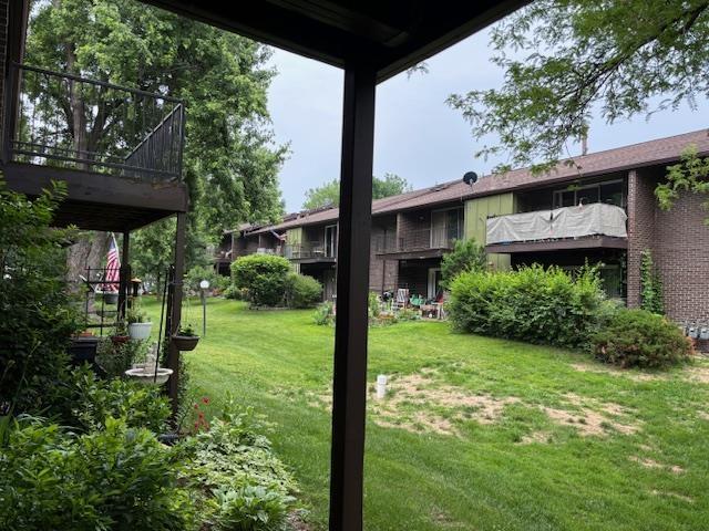 2500 Topsfield Rd Unit 907, South Bend, IN 46614 - view of green lawn
