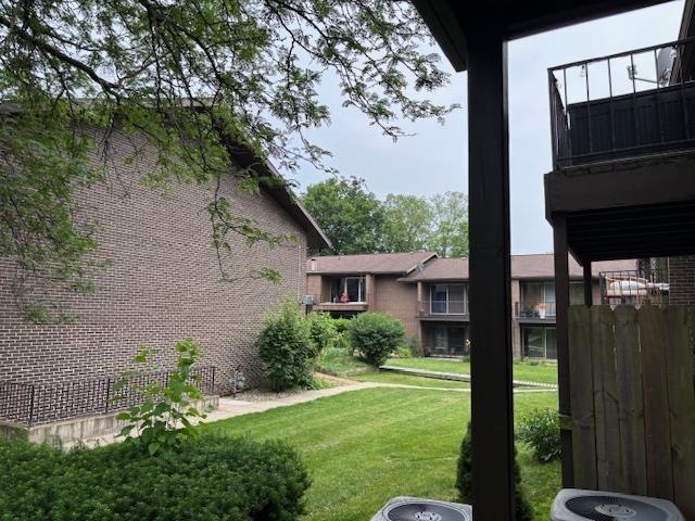 2500 Topsfield Rd Unit 907, South Bend, IN 46614 - view of green lawn