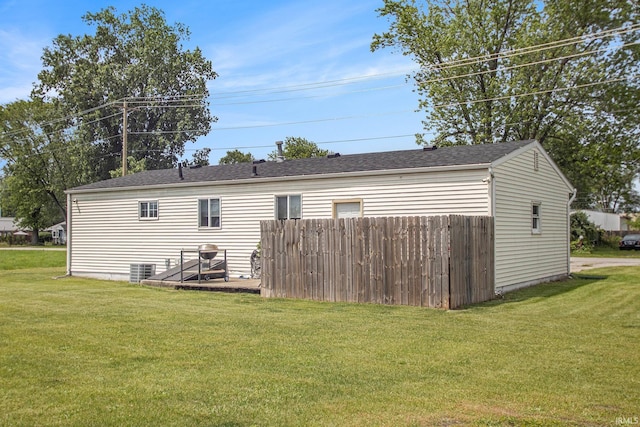 2734 Hawthorne St, Elkhart, IN 46517 - rear view of house with a shingled roof