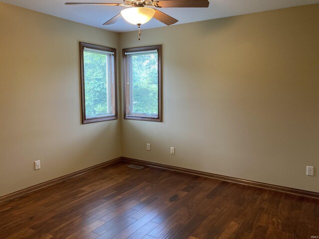 1526 Treyburn Ct, Bluffton, IN 46714 - empty room featuring ceiling fan and wood finished floors