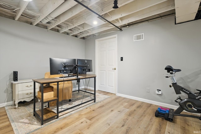 439E 17th St, Mishawaka, IN 46544 - office with light wood-type flooring and baseboards