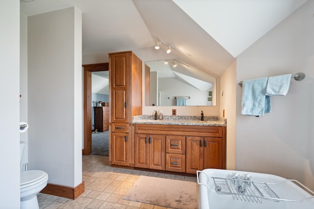 1791 Chapman Lake Dr, Warsaw, IN 46582 - full bath with lofted ceiling and double vanity