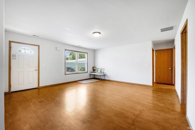 3610 E Sherwood Ter, Fort Wayne, IN 46806 - foyer featuring light wood-type flooring