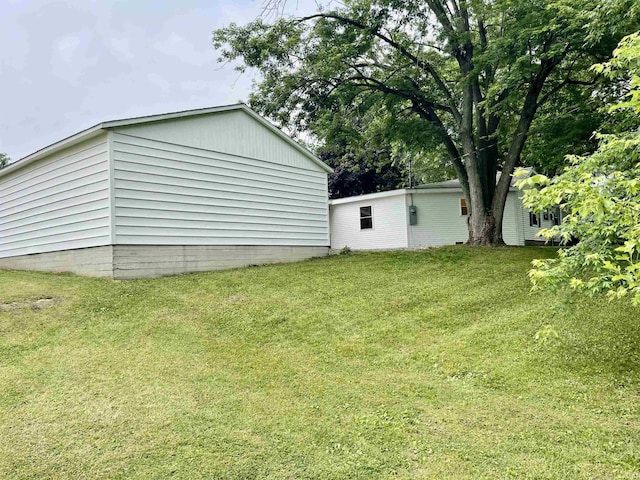 210 Gladstone Dr, Wabash, IN 46992 - view of grassy yard