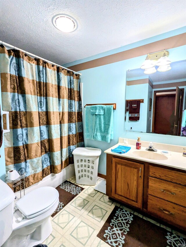 11497 N Biscayne Ln, Cromwell, IN 46732 - full bath featuring vanity and a textured ceiling