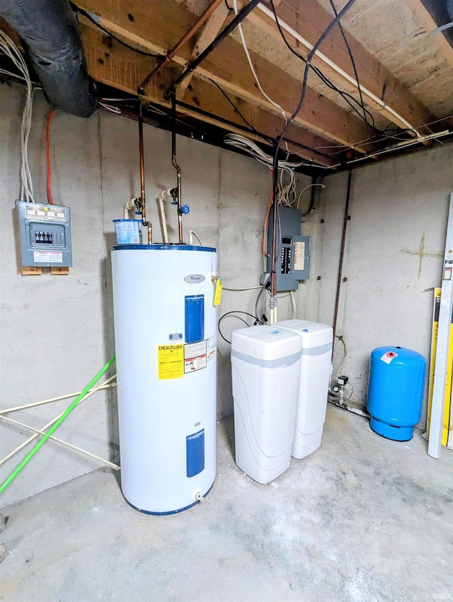 11497 N Biscayne Ln, Cromwell, IN 46732 - utilities with water heater and electric panel