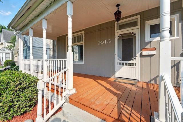 1015 Columbia Ave, Fort Wayne, IN 46805 - view of wooden porch