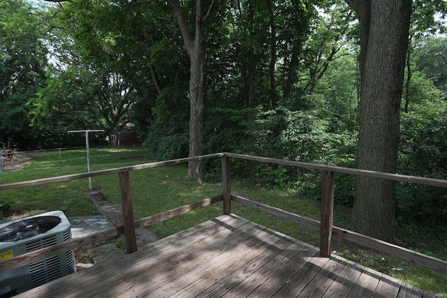 651 W Maple St, Wabash, IN 46992 - wooden deck with a lawn