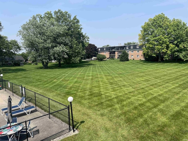 4501 N Wheeling Ave, Muncie, IN 47304 - view of yard