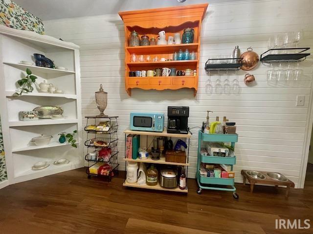 7210 W Dinsmore Rd, Bloomington, IN 47403 - view of pantry