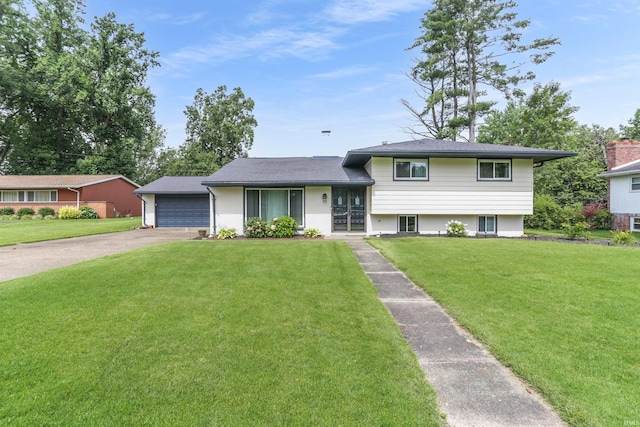 867 Park Plaza Dr, Evansville, IN 47715 - split level home with a front yard and a garage