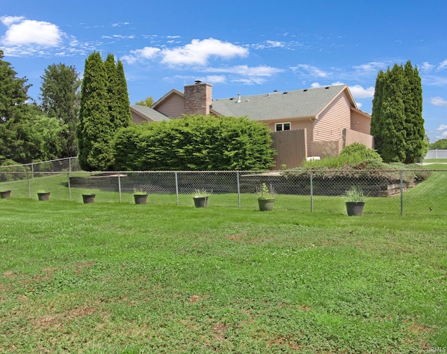 207 Meadows Dr, Greentown, IN 46936 - view of yard