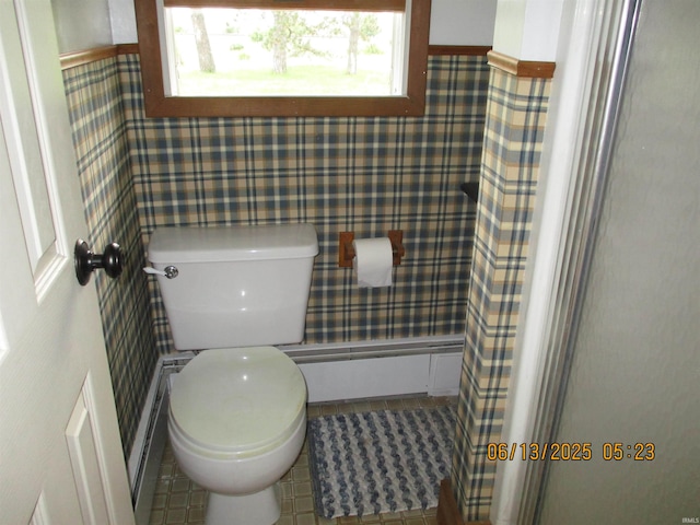 8487 N Old Highway 231st Rd, Linden, IN 47955 - bathroom with wallpapered walls